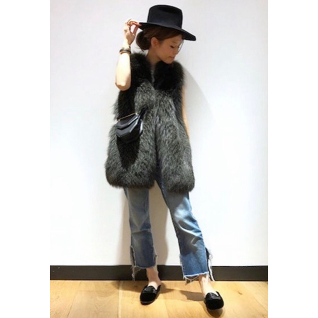 DEUXIEME CLASSE(ドゥーズィエムクラス)の★新品★DeuxiemeClasse★BLANCHA(PRE)FUR VEST★ レディースのトップス(ベスト/ジレ)の商品写真