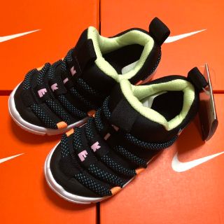 ナイキ(NIKE)のNIKE ナイキ スニーカー ノーヴィス NOVICE オレンジ 靴 シューズ(スリッポン)