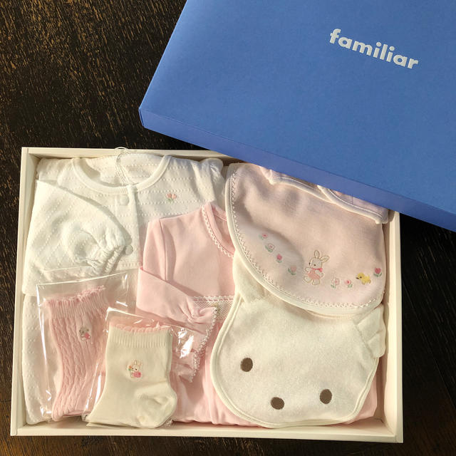 familiar ベビー　出産祝い　ギフトセット　女の子　新品