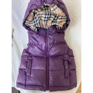 バーバリー(BURBERRY)のらくさま専用Burberry kidsダウンベスト(ジャケット/上着)