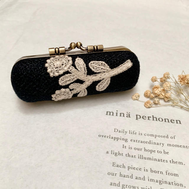 mina perhonen(ミナペルホネン)のsold out ⋆*❁*⋆ฺ｡ミナペルホネン ボヌール柄　印鑑ケース♡小物入れ ハンドメイドのハンドメイド その他(その他)の商品写真