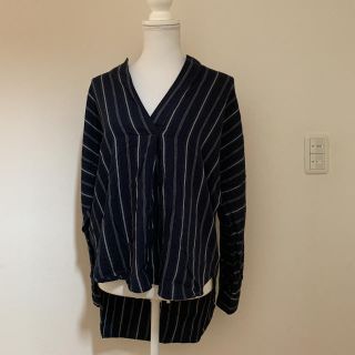 アメリカンイーグル(American Eagle)のブラウス シャツ ZARA H＆M UNIQLO GU AZUL moussy(シャツ/ブラウス(長袖/七分))