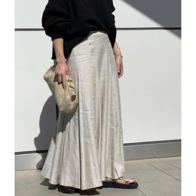 L'Appartement DEUXIEME CLASSE(アパルトモンドゥーズィエムクラス)のAP STUDIO リネンレーヨンボリュームフレアスカート レディースのスカート(ロングスカート)の商品写真