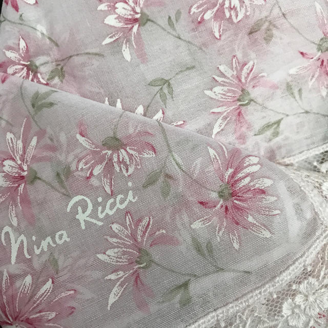 NINA RICCI(ニナリッチ)のハンカチセット レディースのファッション小物(ハンカチ)の商品写真