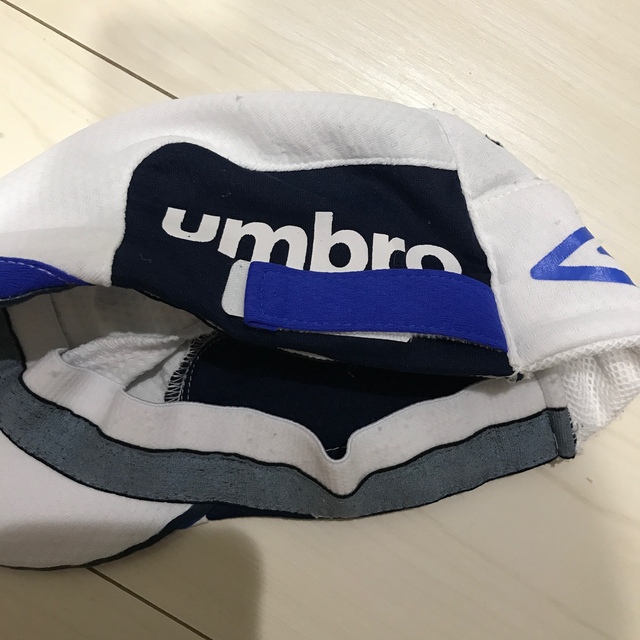 UMBRO(アンブロ)のちょこ様専用umbro アンブロ　プラクティスキャップ52センチ キッズ/ベビー/マタニティのこども用ファッション小物(帽子)の商品写真