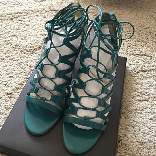 エンゾーアンジョリーニ(Enzo Angiolini)のレースアップサンダル(サンダル)