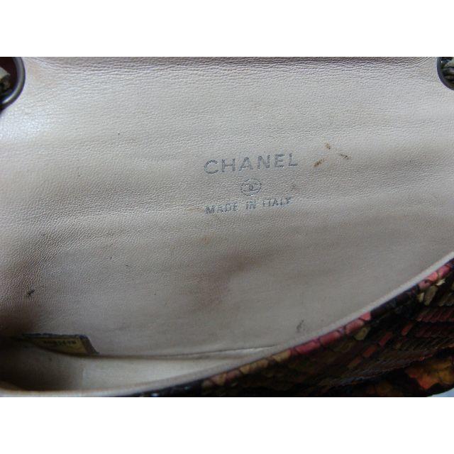 CHANEL(シャネル)のCHANELシャネル蛇へび皮革パイソ レザーミニショルダーポーチバッグ レディースのバッグ(クラッチバッグ)の商品写真