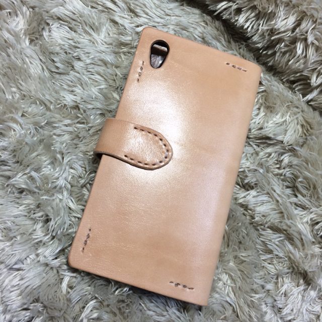 大人の贅沢なダイヤモンドパイソン　本革　smart phon case　①