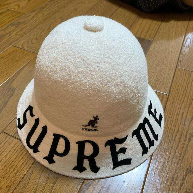 メンズSupreme Kangol Bermuda Casual Hat M 白