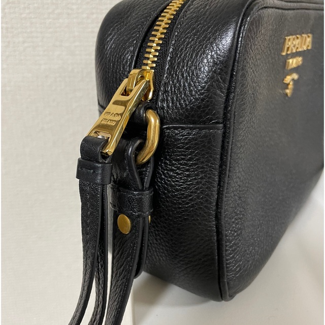 PRADA(プラダ)のPRADA レディース　ショルダーバック レディースのバッグ(ショルダーバッグ)の商品写真