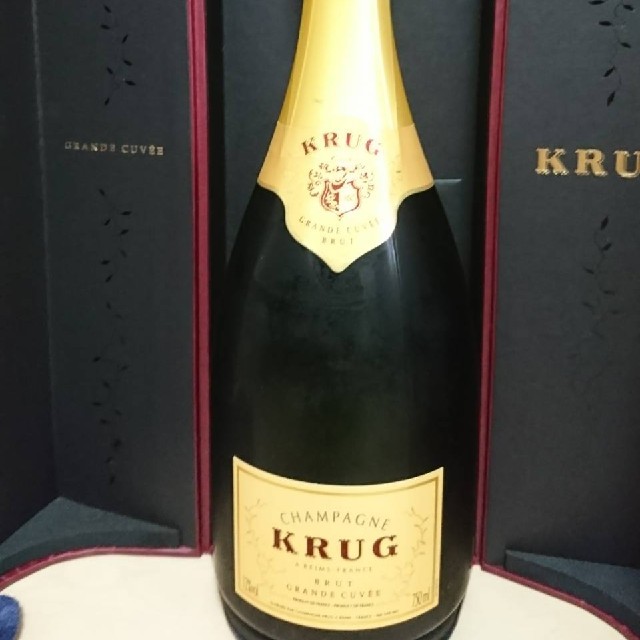 Krug(クリュッグ)のクリュッグ   グランド・キュヴェ 食品/飲料/酒の酒(シャンパン/スパークリングワイン)の商品写真