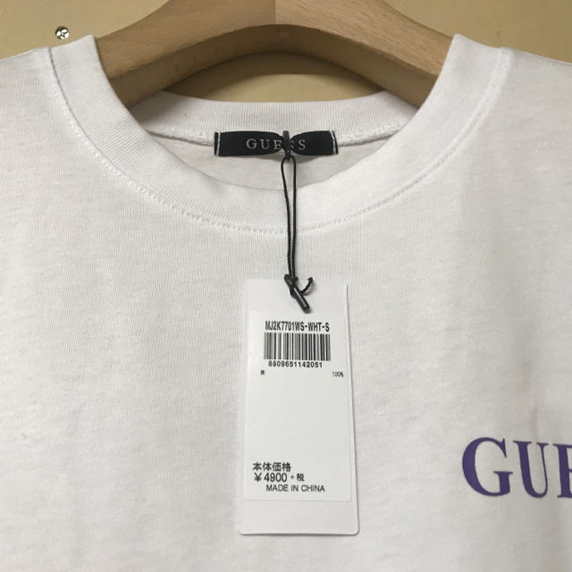 GUESS(ゲス)のオススメ　Sサイズ 新品未使Tシャツ　guess ゲスtシャツ男女兼用　送料無料 メンズのトップス(Tシャツ/カットソー(半袖/袖なし))の商品写真