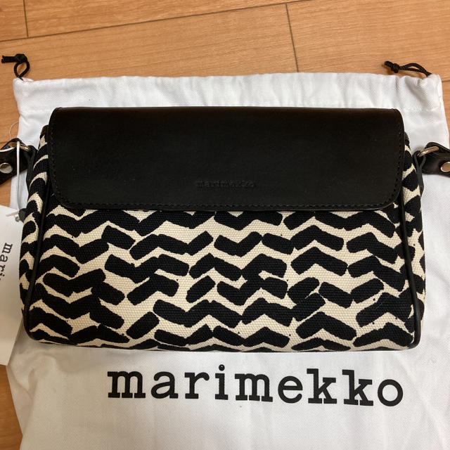 marimekko(マリメッコ)の新品 マリメッコ  SAHALAITARAITA  ショルダーバッグ レディースのバッグ(ショルダーバッグ)の商品写真
