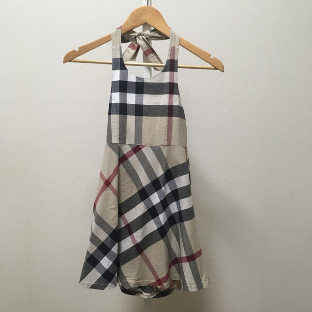 BURBERRY(バーバリー)のBURBERRY★バーバリーワンピース　120A キッズ/ベビー/マタニティのキッズ服女の子用(90cm~)(ワンピース)の商品写真