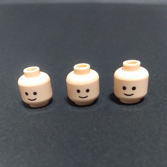 Lego(レゴ)のレゴ　ライトフレッシュヘッド キッズ/ベビー/マタニティのおもちゃ(積み木/ブロック)の商品写真