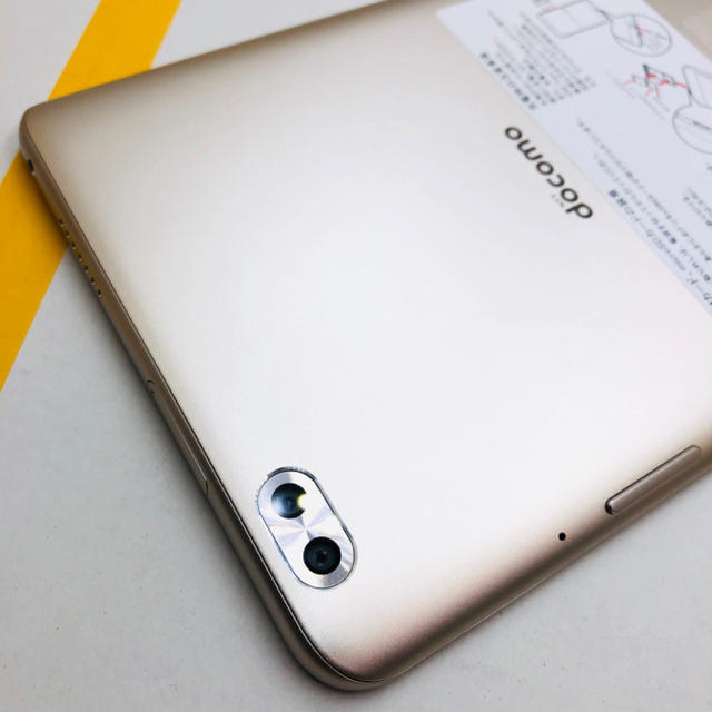 NTTdocomo(エヌティティドコモ)の2-5644中古美品！SIMFREE docomo dtab D-02K 訳わり スマホ/家電/カメラのPC/タブレット(タブレット)の商品写真