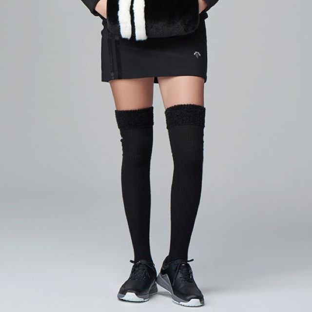 XSサイズ DESCENTE GOLF 韓国 冬用 インナー付き スカート 日本売り