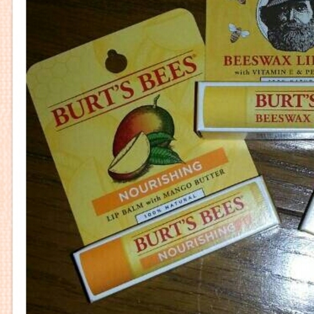 BURT'S BEES(バーツビーズ)のまゆ様お取り置き 10/29まで♥ コスメ/美容のベースメイク/化粧品(その他)の商品写真