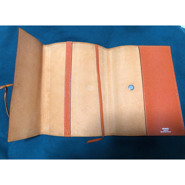 Hermes(エルメス)のクラリス様専用　エルメス　未使用品　ブックカバー　オレンジ　手帳カバー レディースのファッション小物(その他)の商品写真