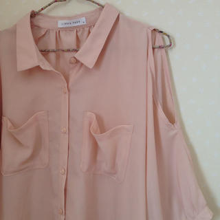 ローリーズファーム(LOWRYS FARM)のpinkbeige blouse.(シャツ/ブラウス(半袖/袖なし))