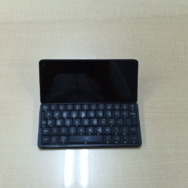 ひろ様専用 Gemini PDA 4G+wifi 英字キーボード スマホ/家電/カメラのスマートフォン/携帯電話(スマートフォン本体)の商品写真