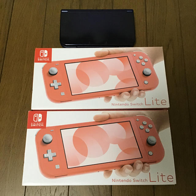 NINTENDO SWITCH LITE coral コーラル　おまけ付き