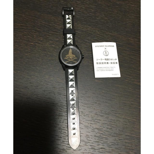 HYSTERIC GLAMOUR(ヒステリックグラマー)のHYSTERIC GLAMOUR Q&Q SOLARウォッチ　男女兼用 レディースのファッション小物(腕時計)の商品写真