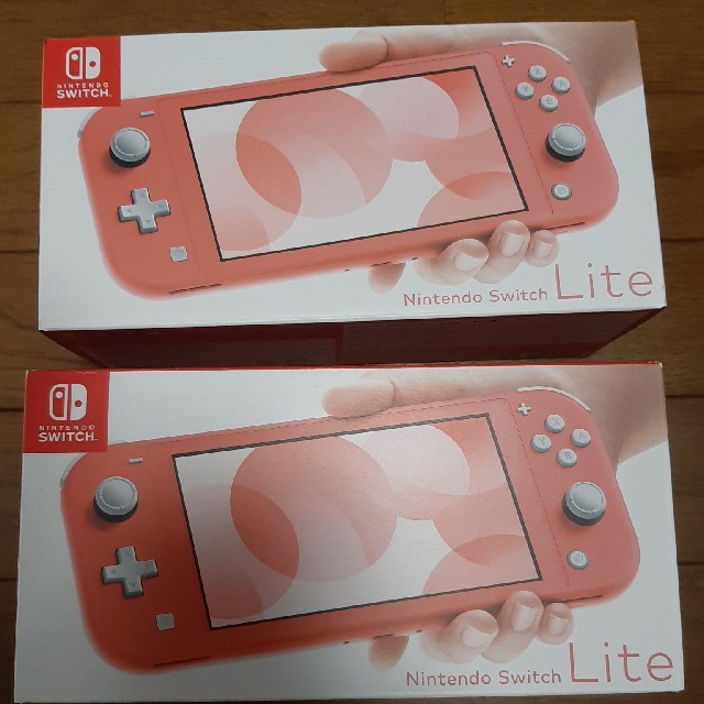 ニンテンドー スイッチライト コーラルピンク Switch right