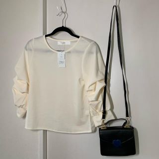 トッコ(tocco)のららん様専用　★tocco closet ★★新品未使用タグ付き(カットソー(長袖/七分))