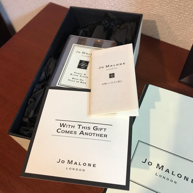 Jo Malone(ジョーマローン)のJo MALONE ピオニー & ブラッシュ スエード バス オイル コスメ/美容のボディケア(バスグッズ)の商品写真