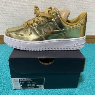 ナイキ(NIKE)のNIKE エアフォース1 ゴールド　22.5(スニーカー)