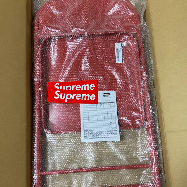 Supreme(シュプリーム)の20AW Supreme Metal Folding Chair Red 新品 インテリア/住まい/日用品の椅子/チェア(折り畳みイス)の商品写真