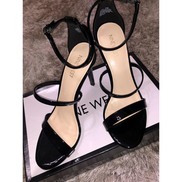 NINE WEST Ankle Strap Sandals エナメル　ピンヒール