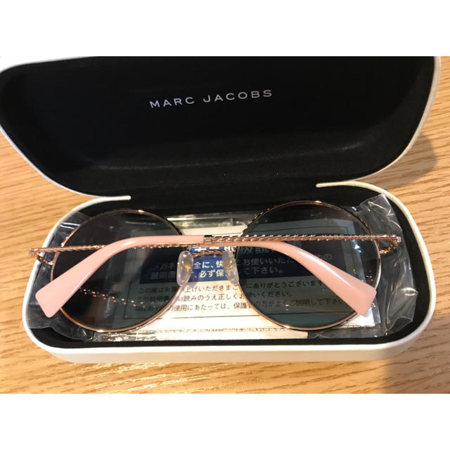 MARC JACOBS(マークジェイコブス)のMARCJACOBS サングラス メタル ツィスト ラウンド インターナショナル レディースのファッション小物(サングラス/メガネ)の商品写真