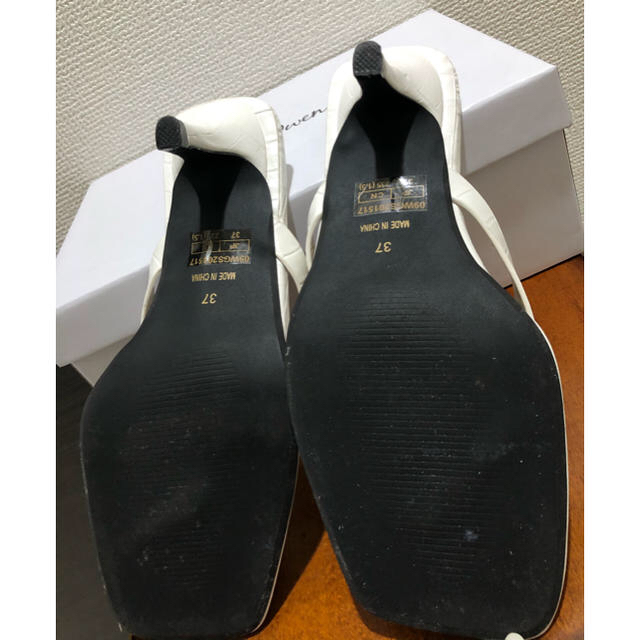 Mila Owen(ミラオーウェン)の《最終値下げ》mila owen ミディヒールトングサンダル   レディースの靴/シューズ(サンダル)の商品写真