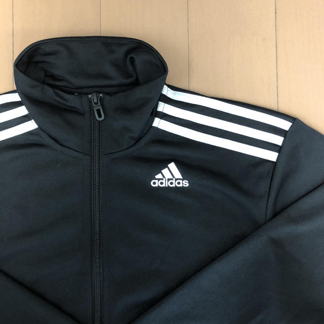 adidas(アディダス)のadidas トラックジャケット メンズのトップス(ジャージ)の商品写真