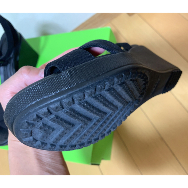 crocs(クロックス)のCROCSアンクルストラップウエッジサンダル（ブラック） レディースの靴/シューズ(サンダル)の商品写真