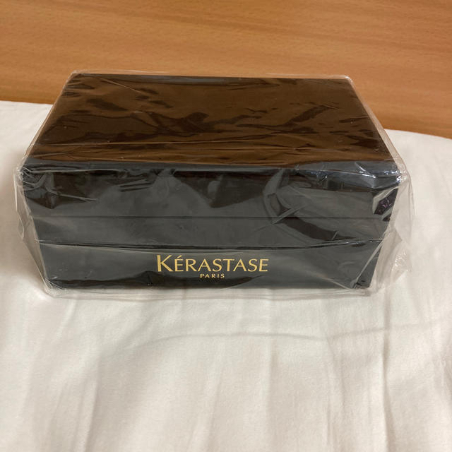 KERASTASE(ケラスターゼ)のKERASTASE アロマキャンドル2個セット ハンドメイドのインテリア/家具(アロマ/キャンドル)の商品写真