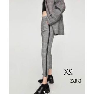 ザラ(ZARA)のZARA XS　サイドラインチェックパンツ(クロップドパンツ)