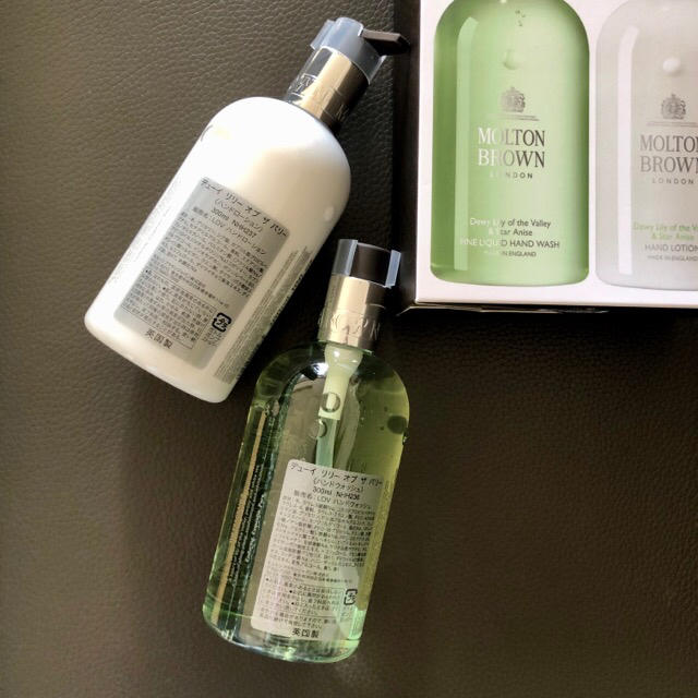 MOLTON BROWN(モルトンブラウン)のMOLTON BROWN リリーオブ ザ バリーハンドコレクション コスメ/美容のボディケア(ハンドクリーム)の商品写真