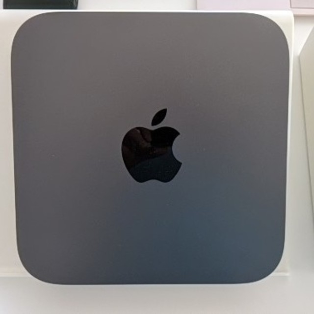 Apple(アップル)の2020 Mac Mini i3 8g Ram 256gb Ssd スマホ/家電/カメラのPC/タブレット(デスクトップ型PC)の商品写真