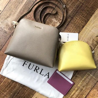 Furla - FURLA 新品 豪華！ ショルダーバッグ ポーチ ３点セットの通販