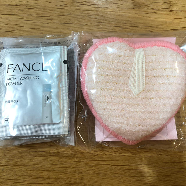 FANCL(ファンケル)のファンケル 洗顔マッサージパフと洗顔パウダー10包 コスメ/美容のスキンケア/基礎化粧品(洗顔ネット/泡立て小物)の商品写真