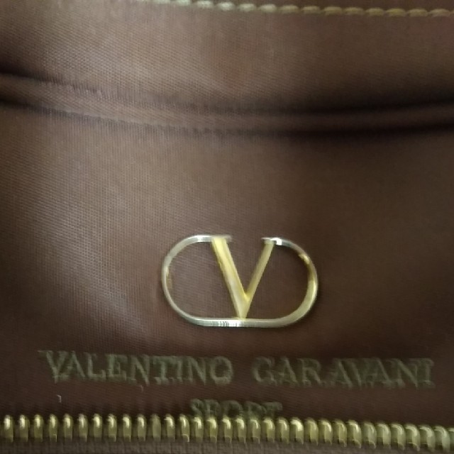 valentino garavani(ヴァレンティノガラヴァーニ)のヴァレンティノガラヴァーニのバッグ レディースのバッグ(ショルダーバッグ)の商品写真