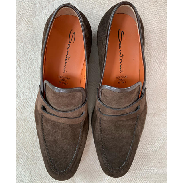 Santoni(サントーニ)の［新品］Santoni スエードローファー メンズの靴/シューズ(ドレス/ビジネス)の商品写真