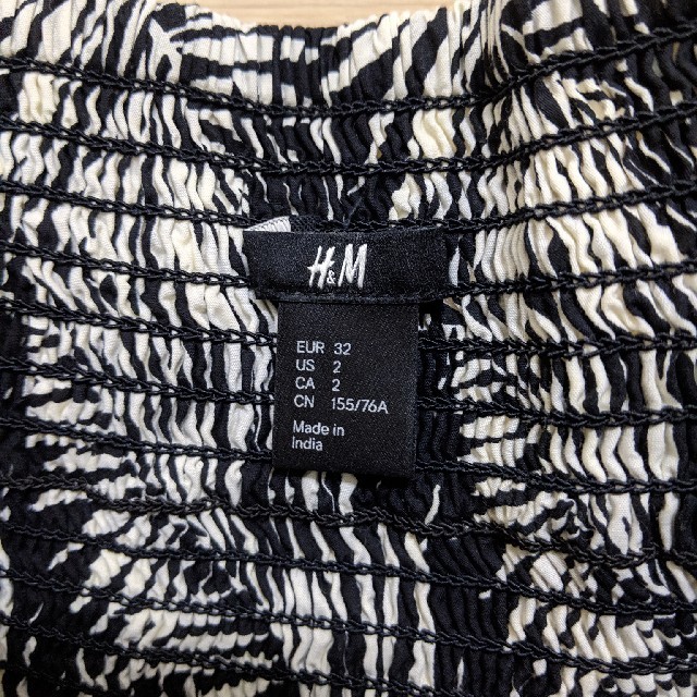 H&M(エイチアンドエム)の❤新品未使用❤H＆M膝丈ワンピース レディースのスカート(ひざ丈スカート)の商品写真