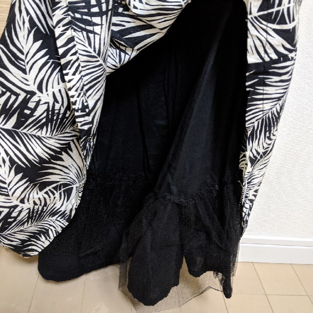 H&M(エイチアンドエム)の❤新品未使用❤H＆M膝丈ワンピース レディースのスカート(ひざ丈スカート)の商品写真