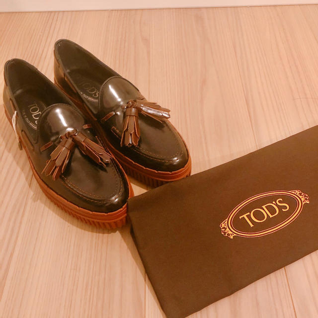 TOD'S 新品ローファー