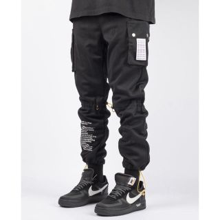 フィアオブゴッド(FEAR OF GOD)の【新品未使用】のBLACKTAILOR  C22「S・M・Lサイズ」あり(ワークパンツ/カーゴパンツ)