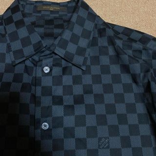 ルイヴィトン(LOUIS VUITTON)の未使用　ルイヴィトン  ダミエ グラフィット　長袖 シャツ　サイズ XS メンズ(シャツ)